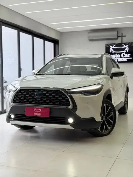 Carro Toyota Corolla Cross 2024 XRX Hybrid 1.8