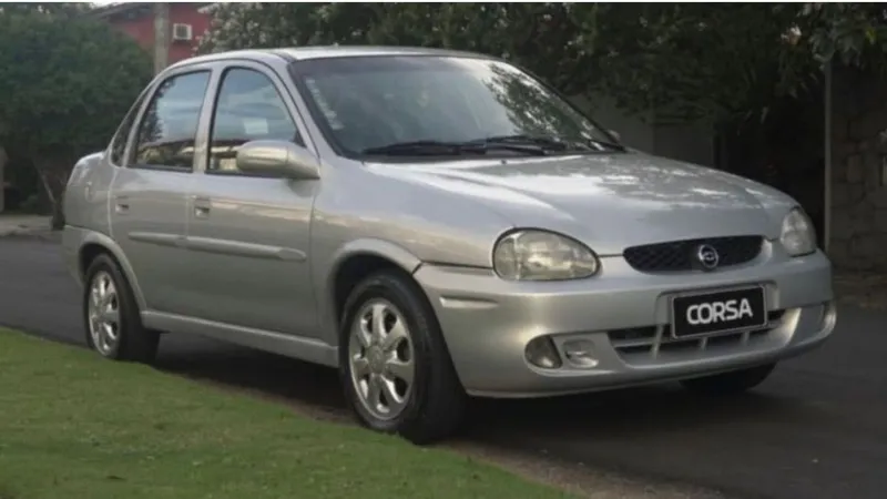 Corsa Sedan tem câmbio automático e mecânica confiável por menos de R$ 30 mil