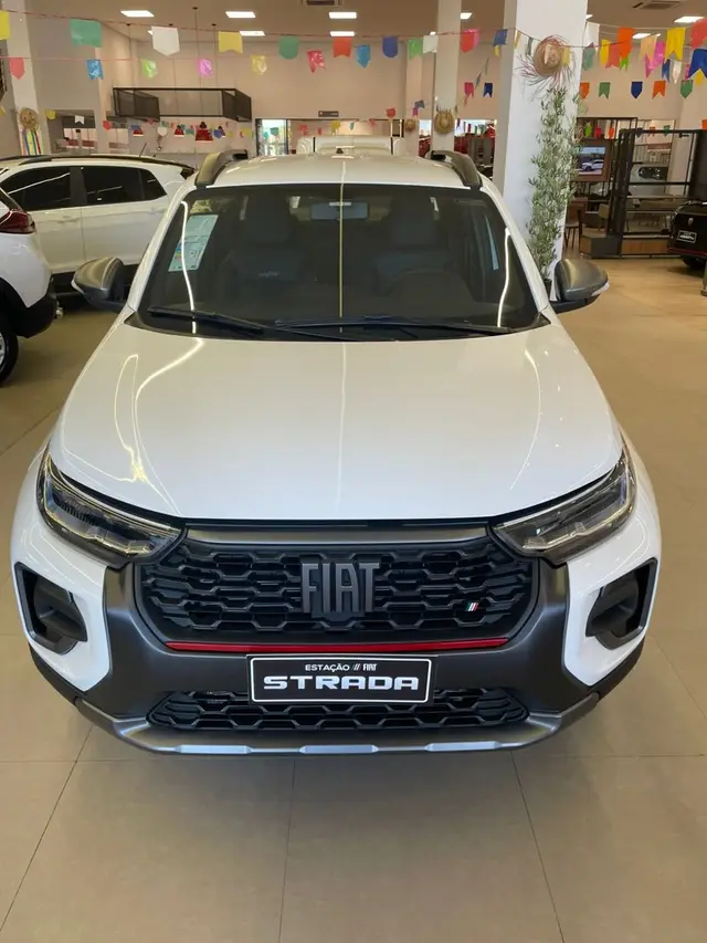 Carro Fiat Strada 2026 Ultra CD 1.0 Turbo