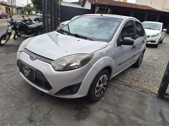 Carro Ford Fiesta Sedan 2013 1.0 (Flex)