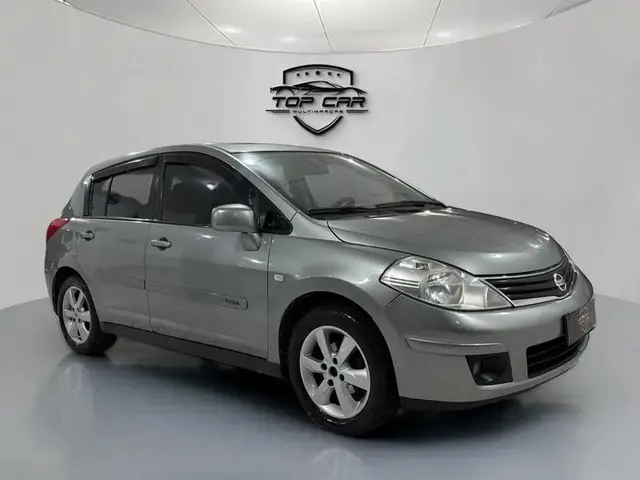 Carro Nissan Tiida 2011 SL 1.8 (flex)