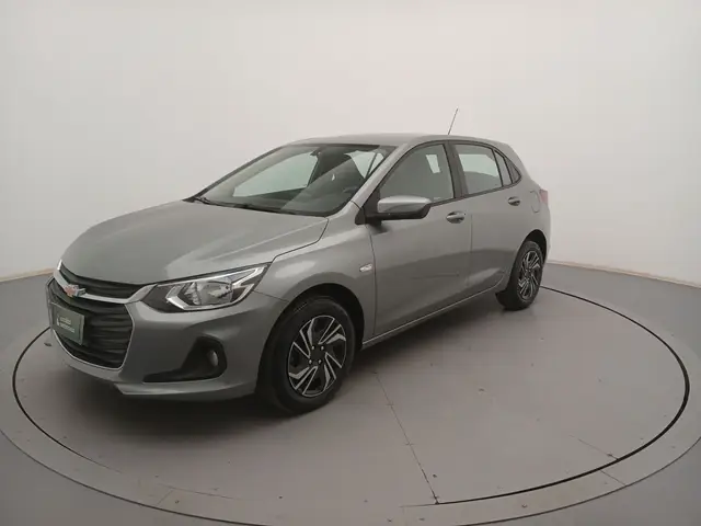 Carro Chevrolet Onix Plus 2024 LT 1.0