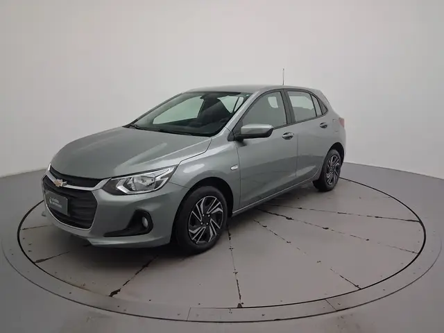 Carro Chevrolet Onix Plus 2025 LT 1.0