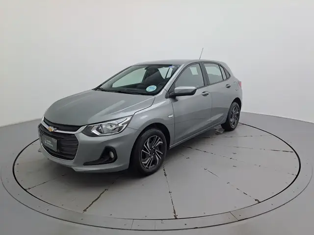 Carro Chevrolet Onix Plus 2024 LT 1.0