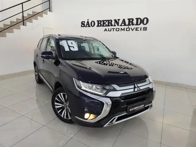 Carro Mitsubishi Outlander 2019 2.0 HPE 7L CVT
