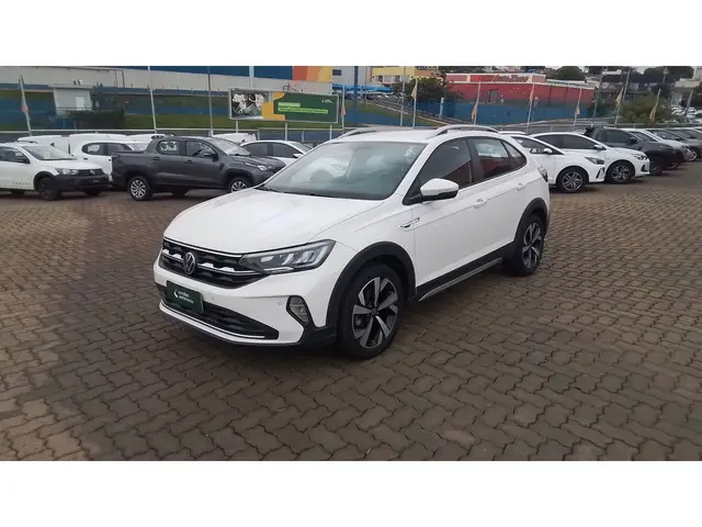 Carro Volkswagen Nivus 2024 Highline 200 TSI