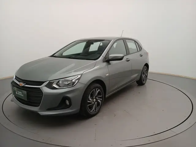 Carro Chevrolet Onix Plus 2024 LT 1.0