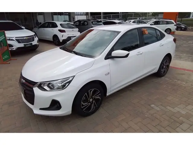 Carro Chevrolet Onix Plus 2025 LT 1.0
