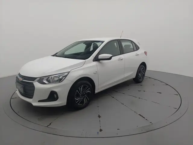 Carro Chevrolet Onix Plus 2025 LT 1.0