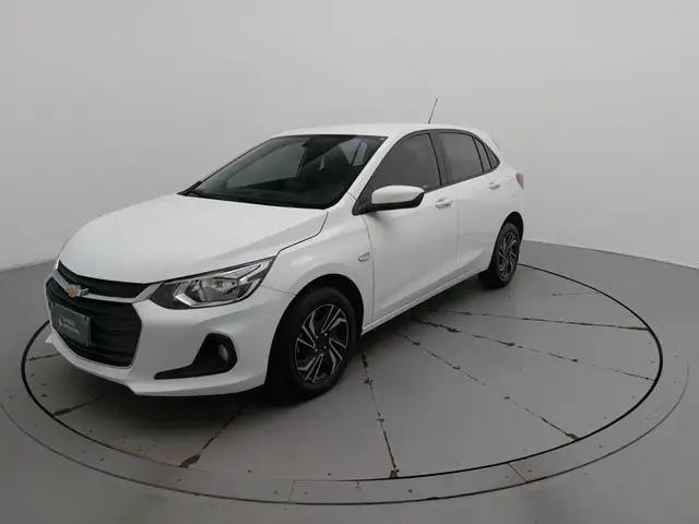 Carro Chevrolet Onix Plus 2024 LT 1.0