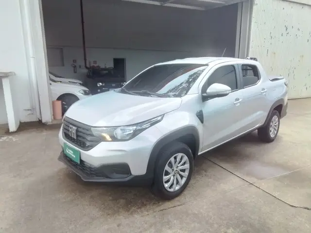 Carro Fiat Strada 2025 Volcano 1.3 Flex 8V CD Aut.