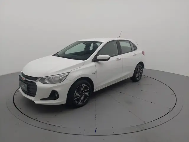 Carro Chevrolet Onix Plus 2024 LT 1.0