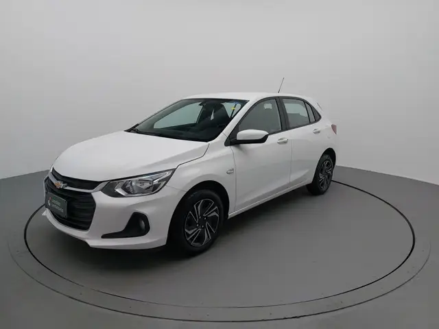 Carro Chevrolet Onix Plus 2024 LT 1.0