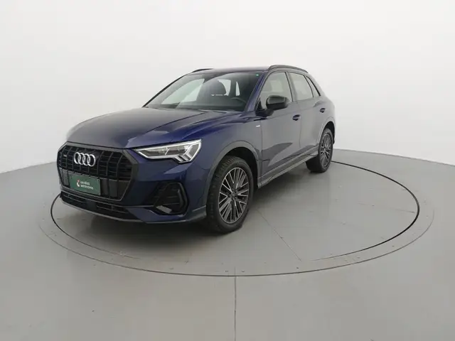 Carro Audi Q3 2023 Performance Black 2.0