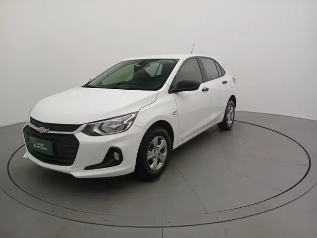 Carro Chevrolet Onix 2025 1.0
