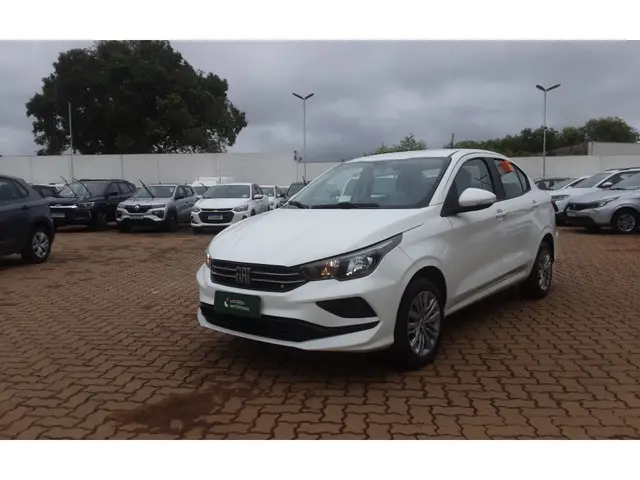 Carro Fiat Cronos 2025 Drive 1.3