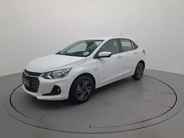 Carro Chevrolet Onix Plus 2024 LT 1.0