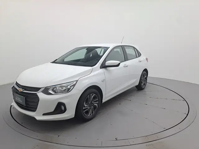 Carro Chevrolet Onix Plus 2024 LT 1.0