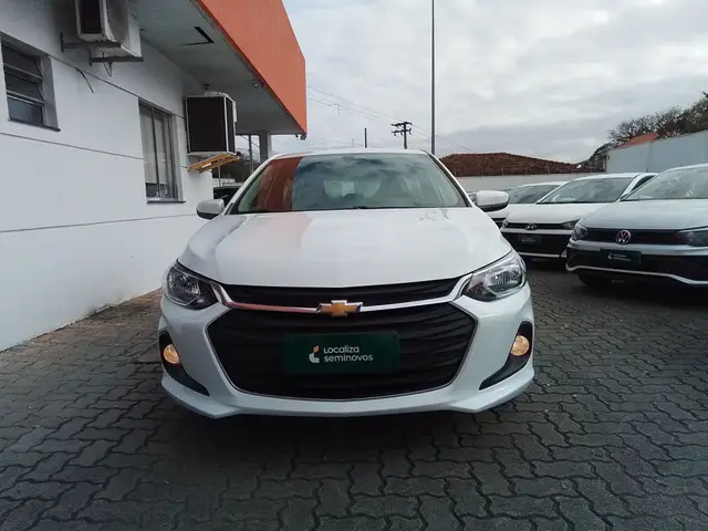 Carro Chevrolet Onix Plus 2024 LT 1.0