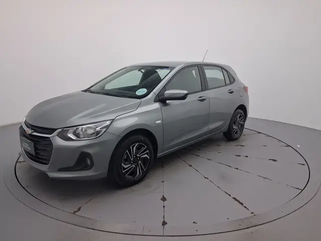 Carro Chevrolet Onix Plus 2025 LT 1.0