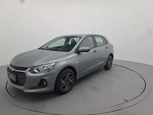 Carro Chevrolet Onix Plus 2025 LT 1.0