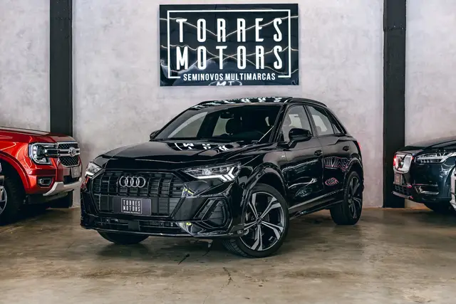 Carro Audi Q3 2024 Performance Black 2.0