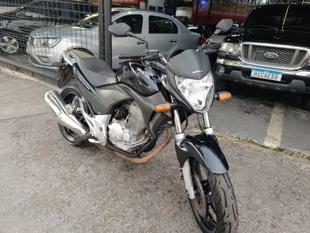 Moto Honda CB 300R 2012 Edição Especial