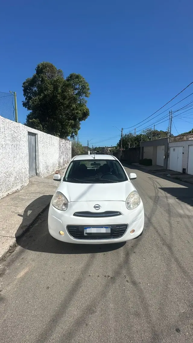 Carro Nissan March 2014 1.0 16V S (Flex)