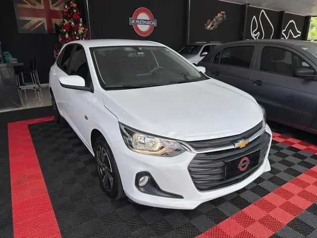 Carro Chevrolet Onix 2025 1.0