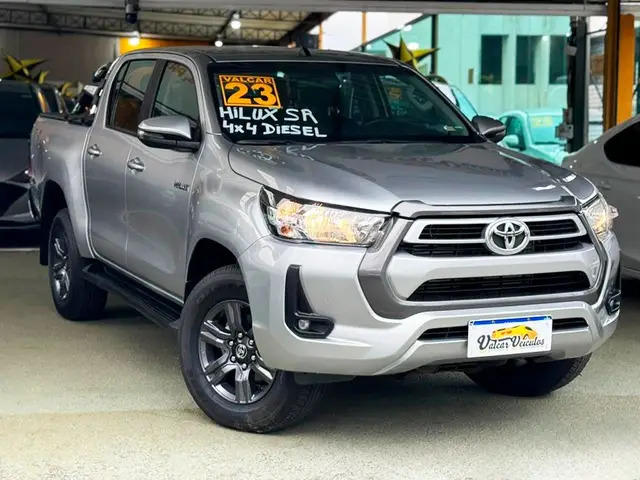 Carro Toyota Hilux Cabine Dupla 2023 SR 4x4 2.8 Diesel