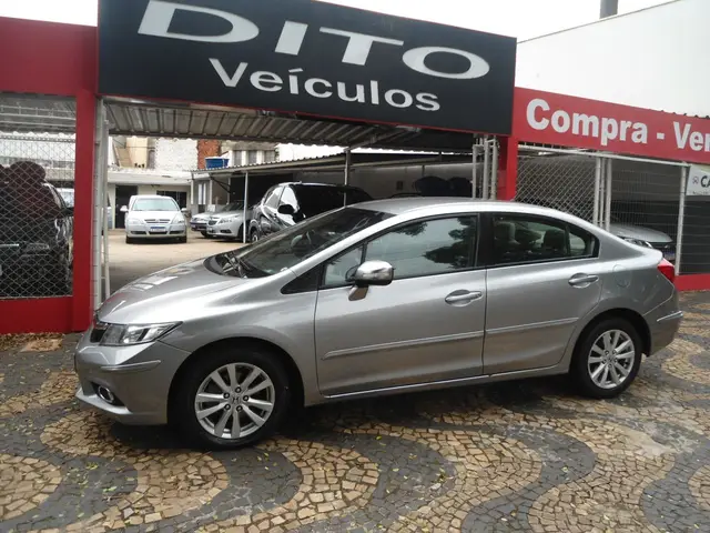 Carro Honda Civic 2014 New  LXR 2.0 i-VTEC (Aut) (Flex)