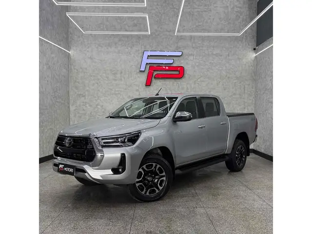Carro Toyota Hilux Cabine Dupla 2025 SRX 4x4 2.8 Diesel