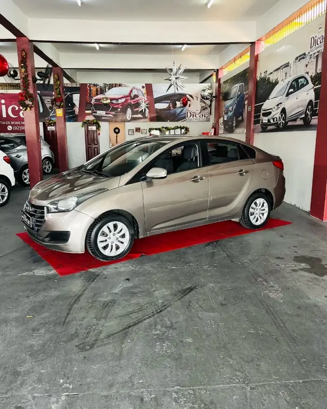 Carro Hyundai HB20S 2017 1.0 Comfort Style Turbo (Flex)