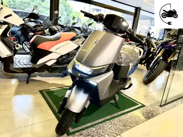 Moto iRun AP-G12 2025 1000W