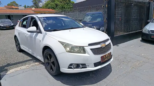 Carro Chevrolet Cruze Sport6 2014 LT 1.8 16V Ecotec (Flex)