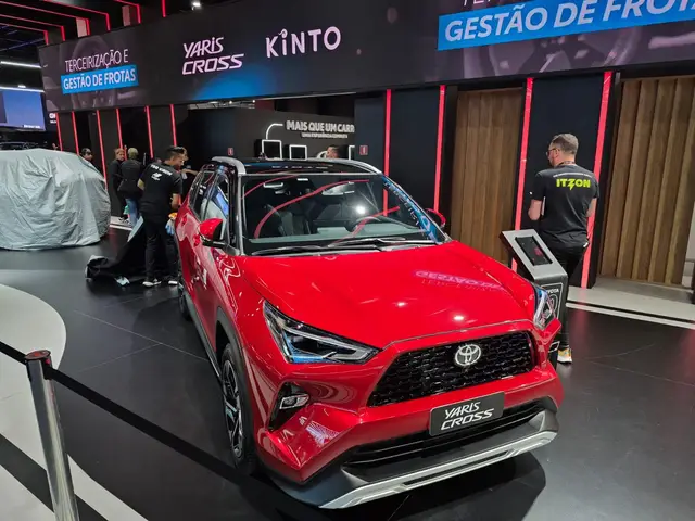 Carro Toyota Yaris Cross 2026 1.5 HEV