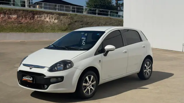 Carro Fiat Punto 2016 ATTRACTIVE ITALIA 1.4 F.Flex 8V 5p