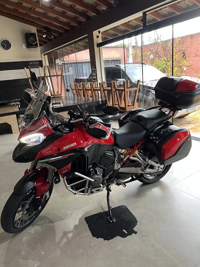 Moto Ducati Multistrada 2023 1160 V4S