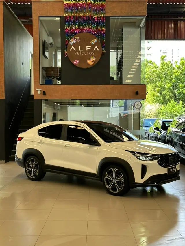 Carro Fiat Fastback 2025 Impetus T200 Hybrid