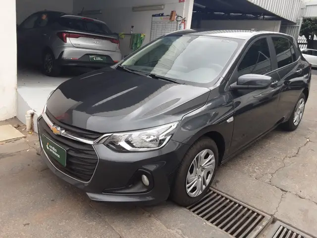 Carro Chevrolet Onix Plus 2025 LT 1.0