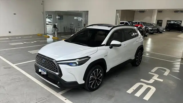 Carro Toyota Corolla Cross 2024 XRV Hybrid 1.8