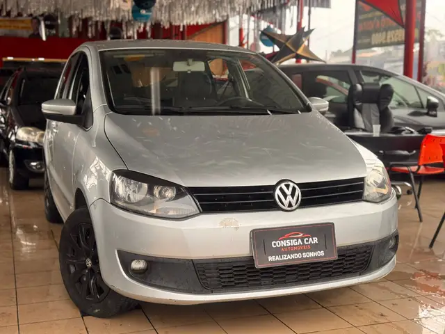 Carro Volkswagen Fox 2013 1.0 VHT (Flex) 4p