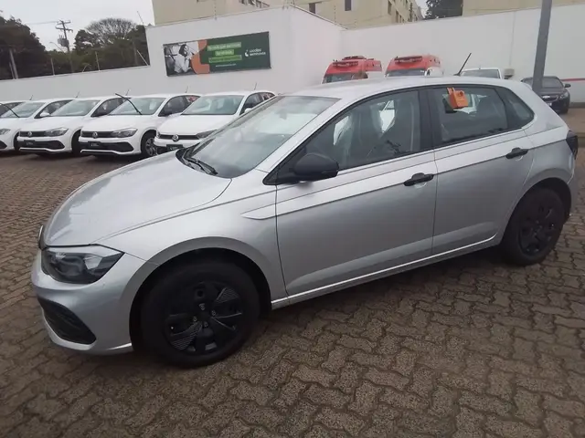 Carro Volkswagen Polo 2025 Track 1.0 Flex 12V 5p