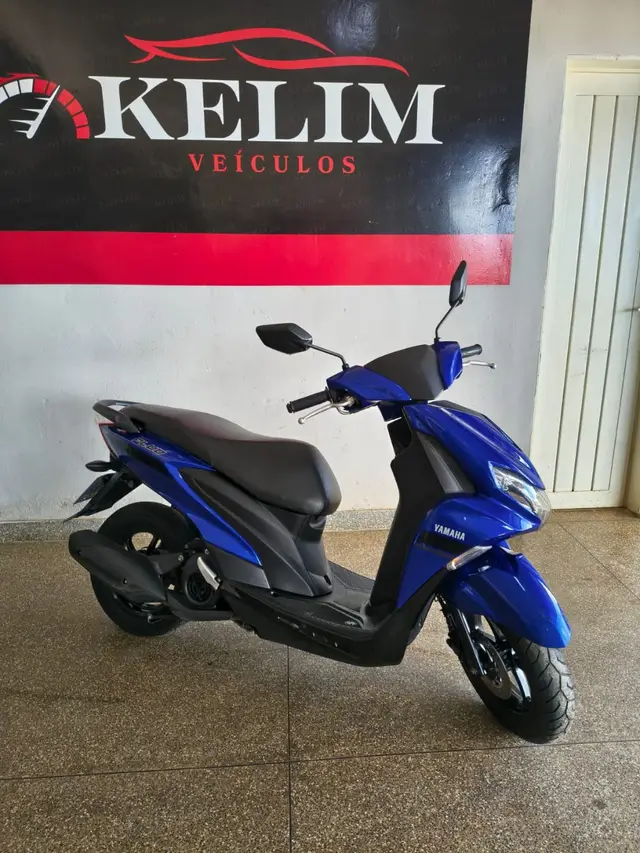 Moto Yamaha Fluo 2023 ABS