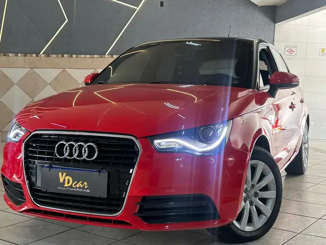 Carro Audi A1 2015 1.4 TFSI Sportback Attraction S Tronic