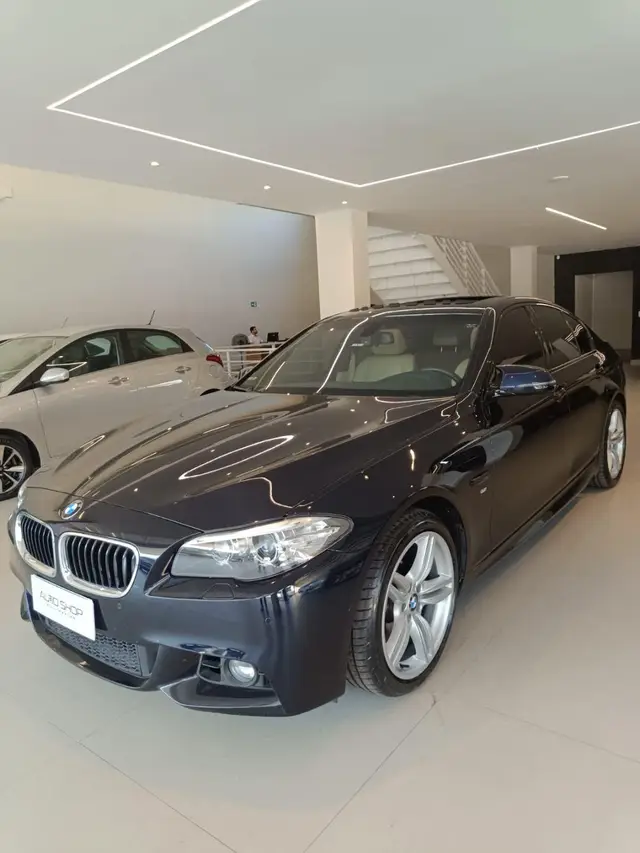 Carro BMW 535i 2015 535i M Sport