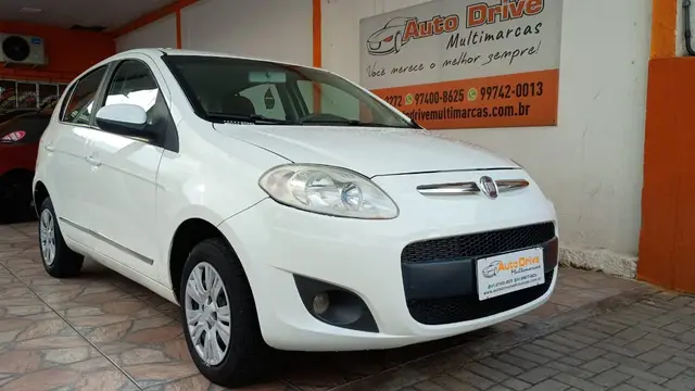 Carro Fiat Palio 2013 Attractive 1.4 8V (Flex)