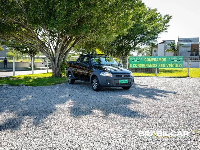 Carro Fiat Strada 2014 Working Celeb.1.4 Fire Flex 8V CE