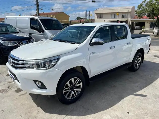 Carro Toyota Hilux Cabine Dupla 2018 Hilux 2.8 TDI SRX CD 4x4 (Aut)