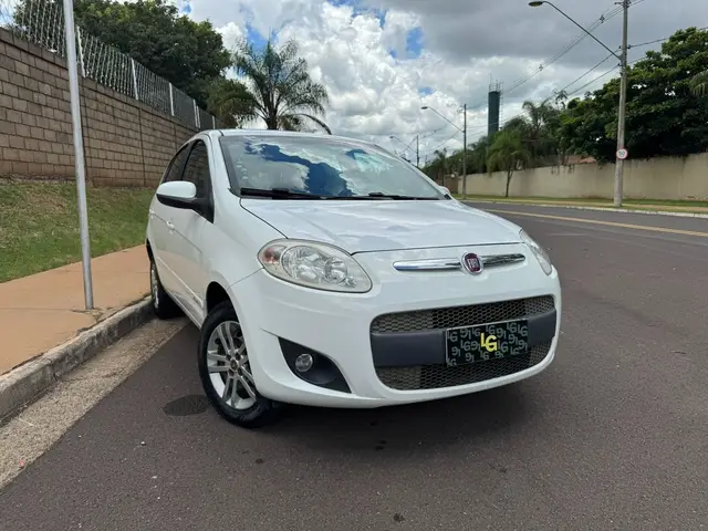 Carro Fiat Palio 2016 Attractive 1.4 Evo (Flex)
